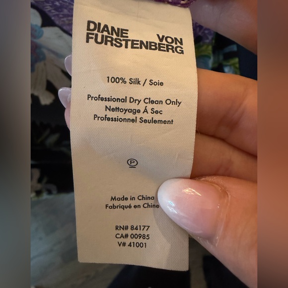 DIANE VON FURSTENBERG WOMEN'S LONG PRINTED WRAP SKIRT SIZE 0 - Picture 9 of 10